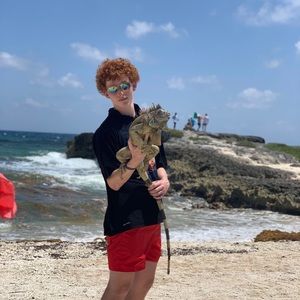 Meet your Posher, Cole